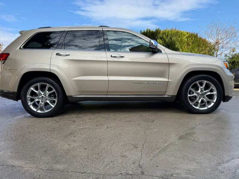 Jeep Grand cherokee Summit 5.7, снимка 8 - Автомобили и джипове - 53224914