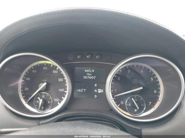 Mercedes-Benz GL 550 * 4MATIC* КОЖА* ПОДГРЕВ* ПАНОРАМА* TV* FULL* , снимка 6 - Автомобили и джипове - 54441287