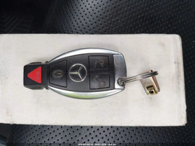 Mercedes-Benz GL 550 * 4MATIC* КОЖА* ПОДГРЕВ* ПАНОРАМА* TV* FULL* , снимка 9 - Автомобили и джипове - 54441287