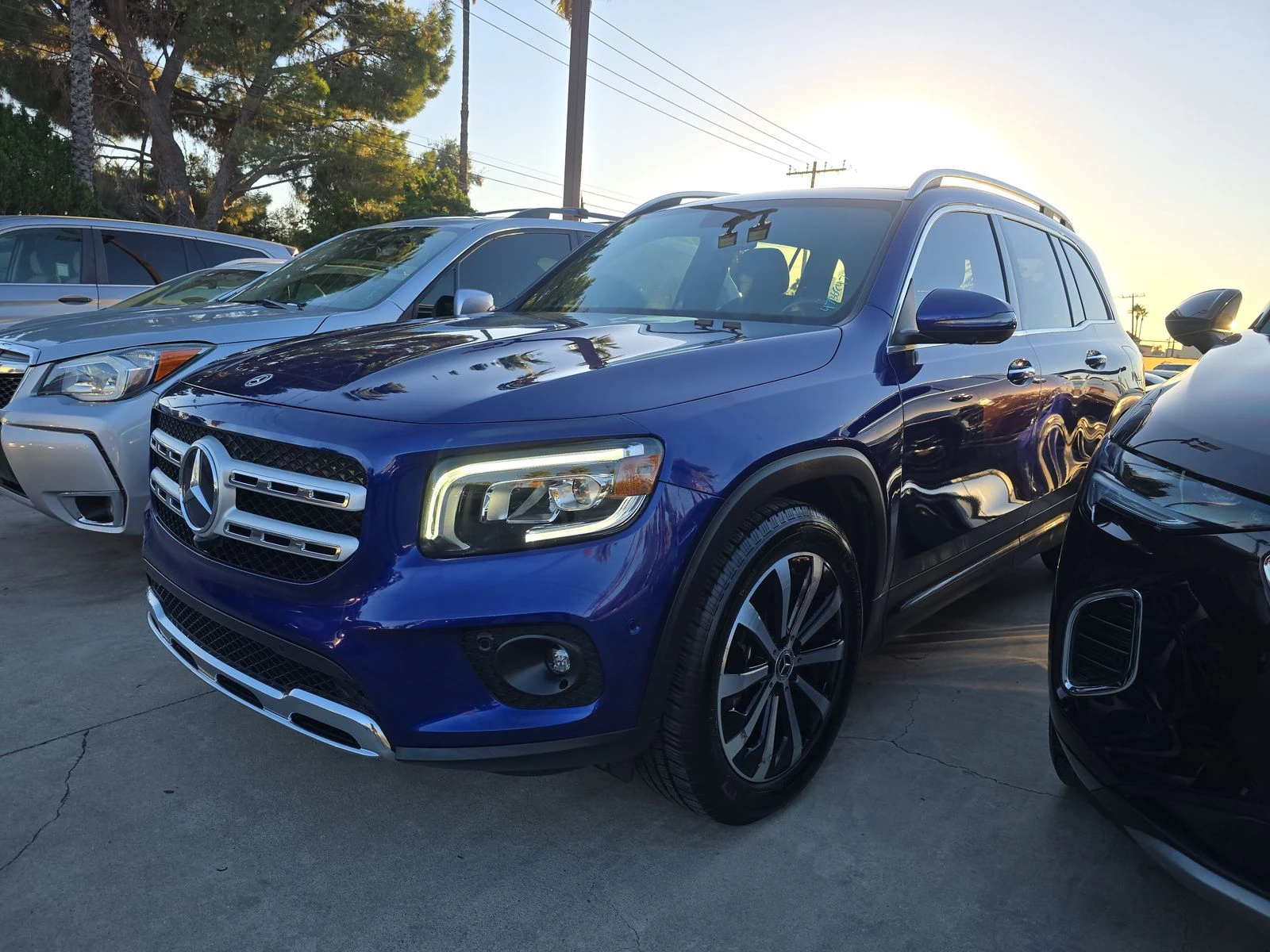 Mercedes-Benz GLB FULL DIGITAL/PANO/KEYLESS/LANE ASSIST, снимка 1