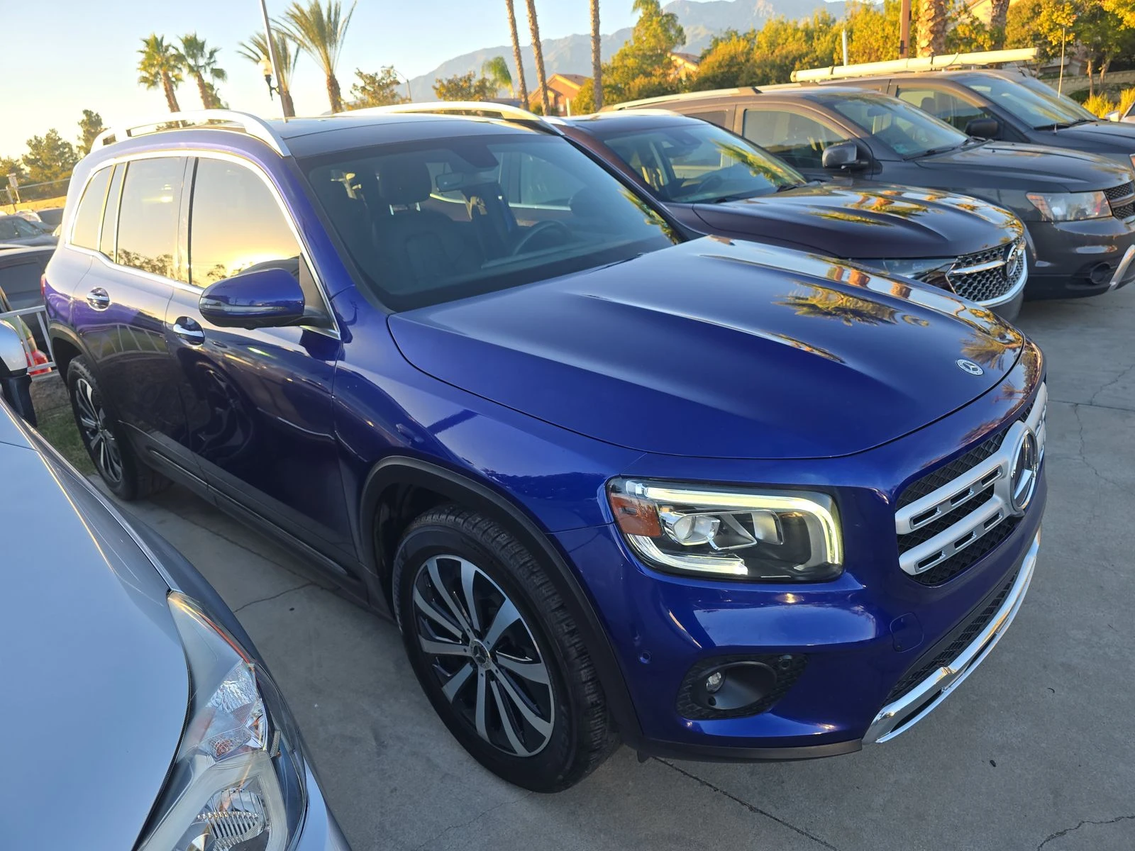 Mercedes-Benz GLB FULL DIGITAL/PANO/KEYLESS/LANE ASSIST - изображение 3