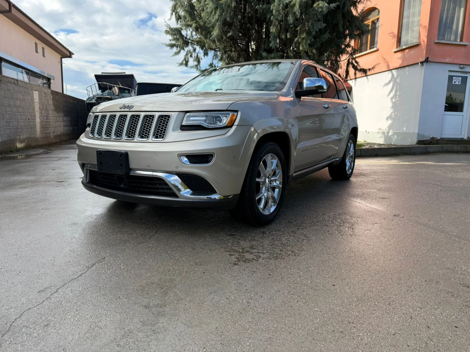 Jeep Grand cherokee Summit 5.7, снимка 3 - Автомобили и джипове - 53224914
