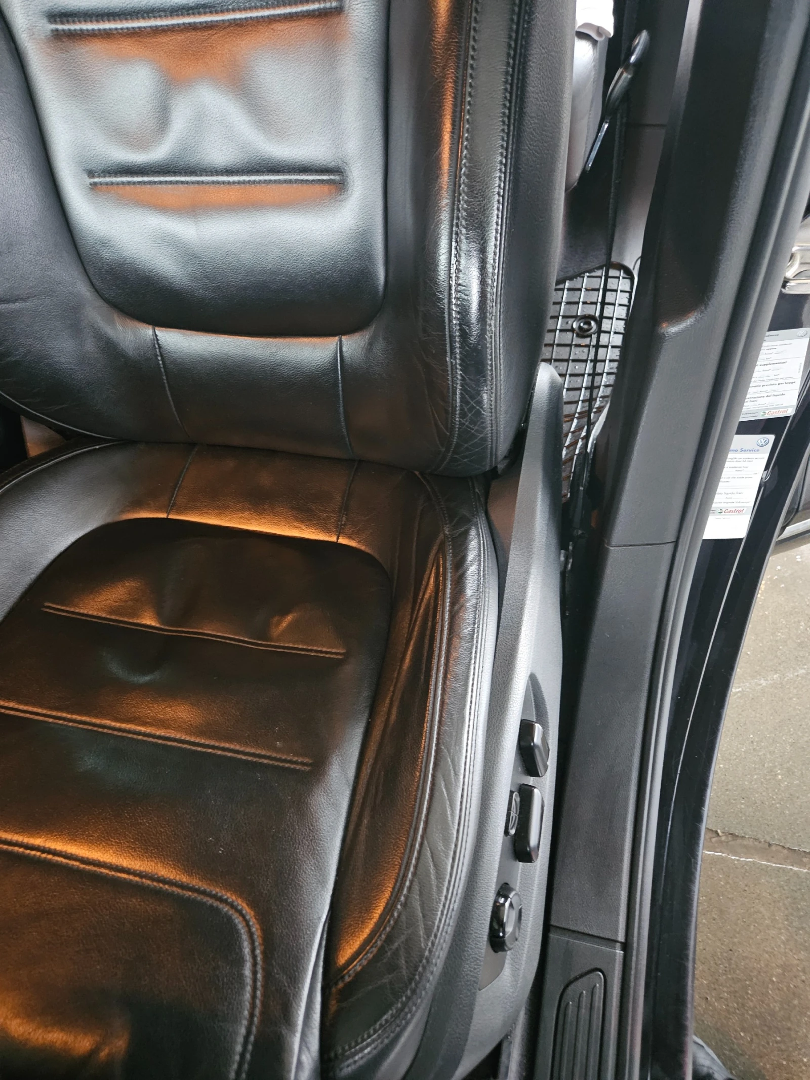 VW Touareg, снимка 11 - Автомобили и джипове - 53511072