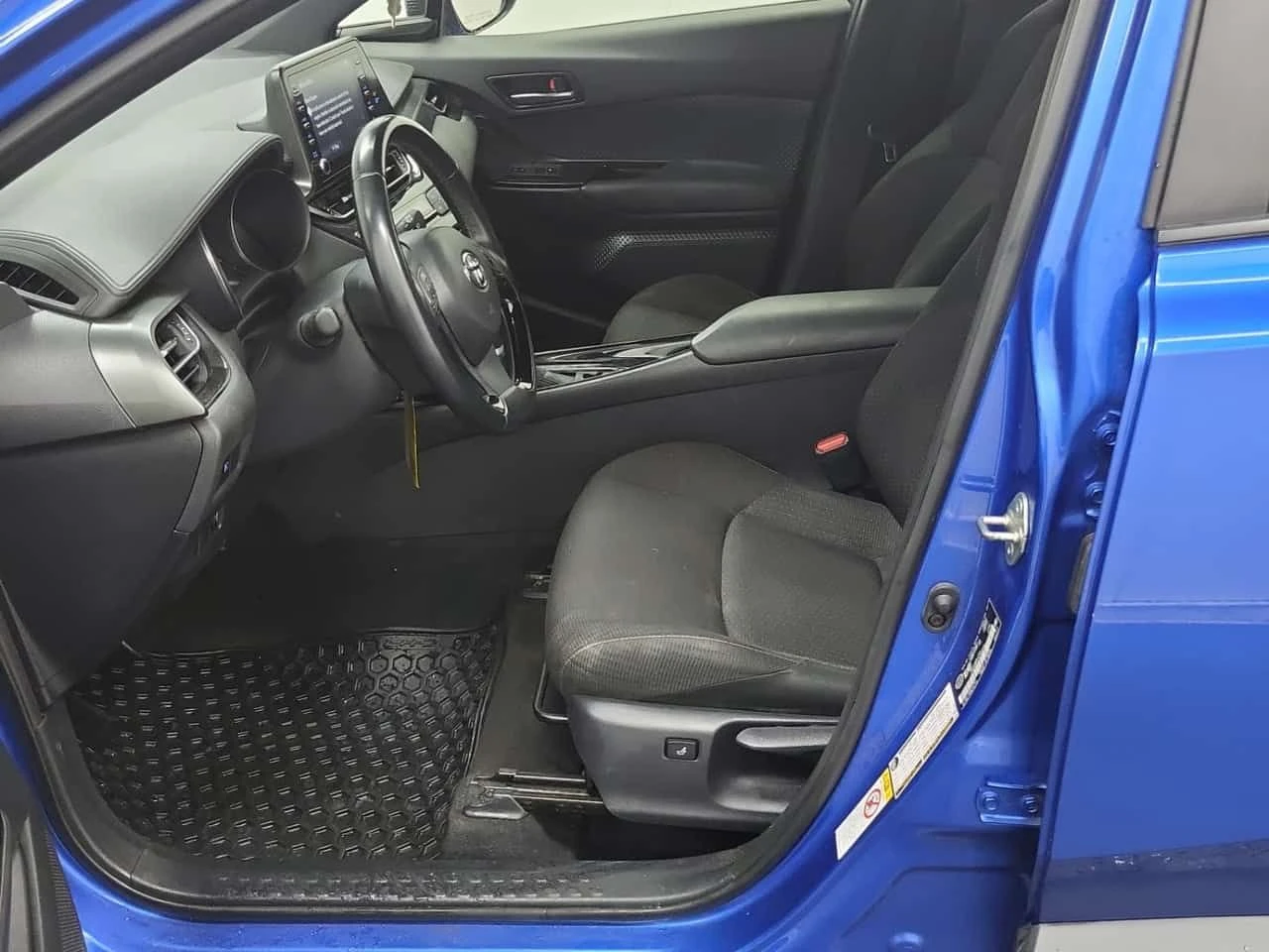 Toyota C-HR * FWD * CARFAX * ЦЕНА ДО БГ - изображение 5