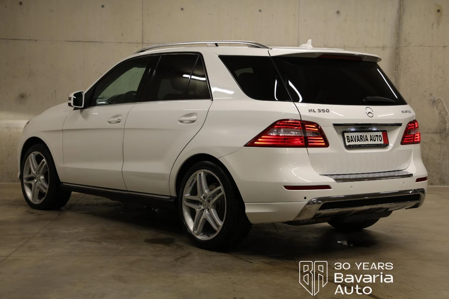 Mercedes-Benz ML 350 d 4-MATIC AMG Paket, снимка 2 - Автомобили и джипове - 54309796