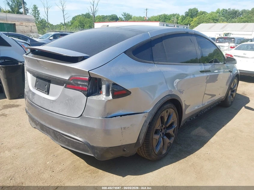Tesla Model X All-Wheel Drive, снимка 4 - Автомобили и джипове - 55102781
