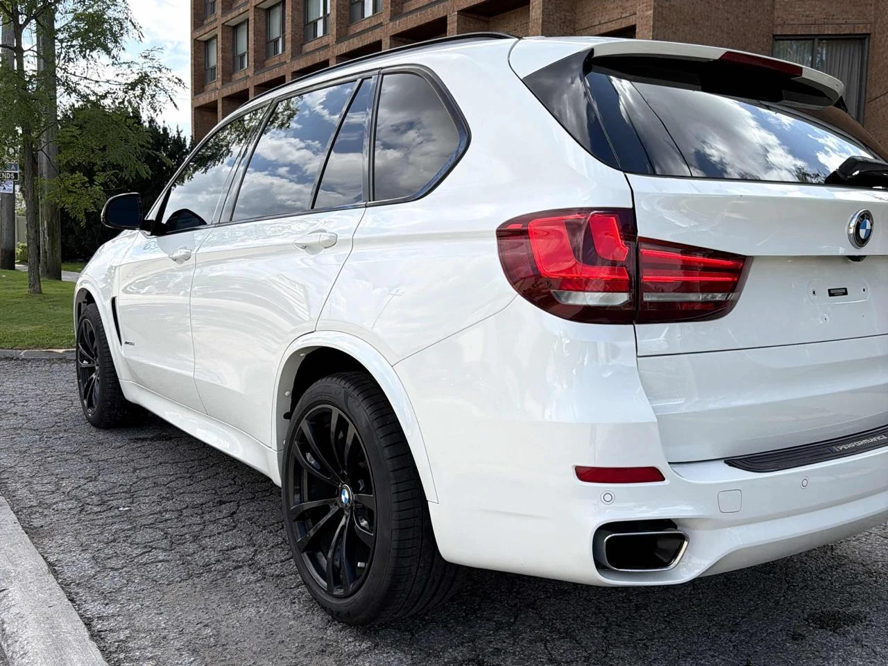 BMW X5 3.5d* 360* H&K* Вакум* HUD* Carplay* M pack* Пано, снимка 6 - Автомобили и джипове - 55844151