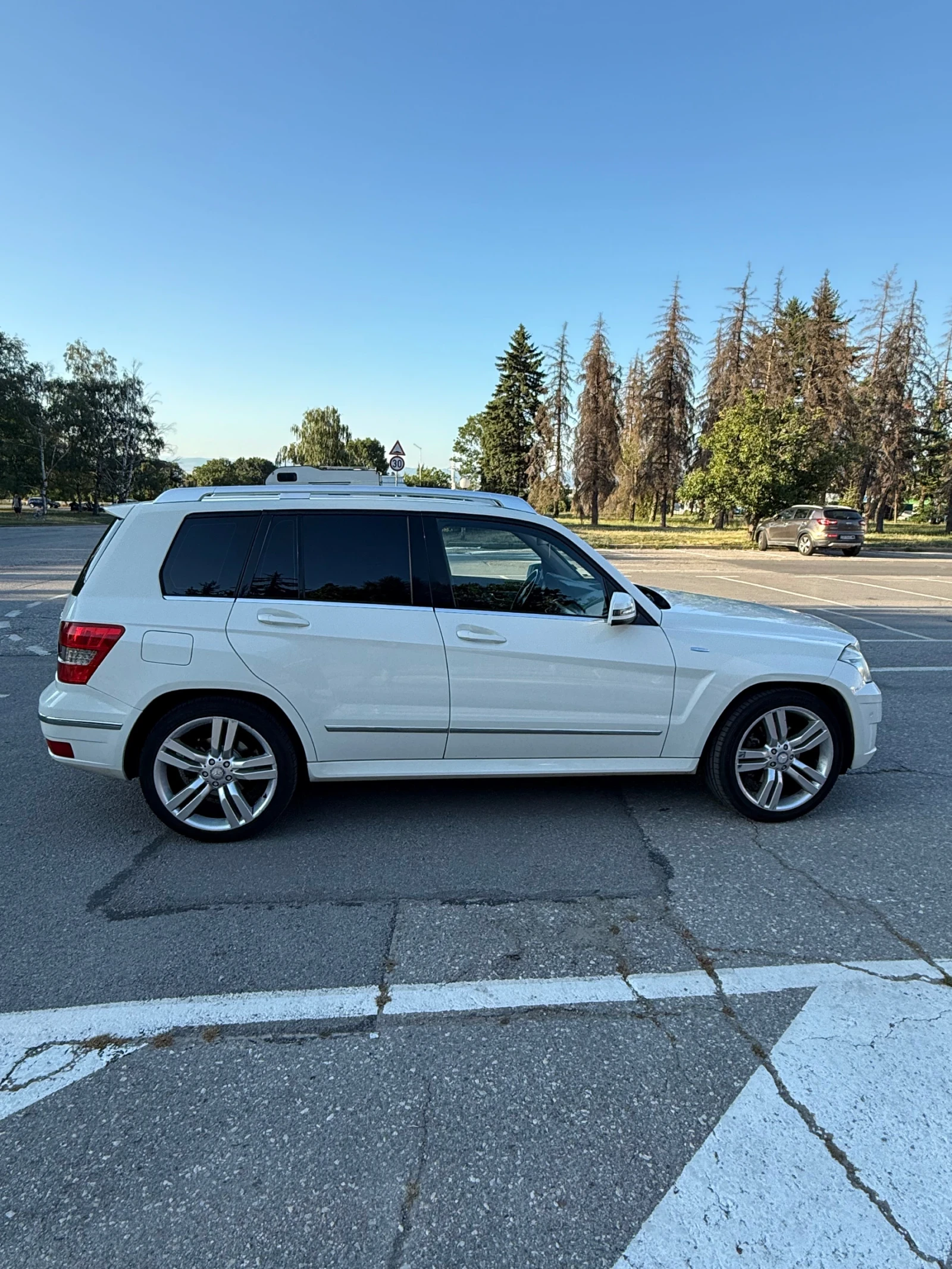 Mercedes-Benz GLK, снимка 5 - Автомобили и джипове - 55851361