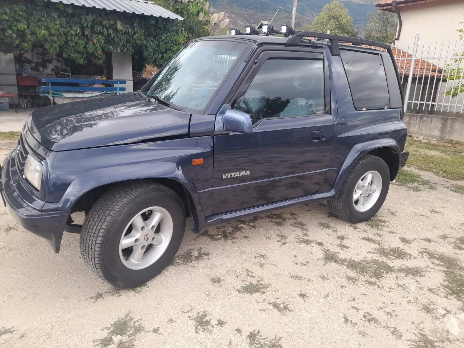 Suzuki Vitara 1.6 16v , снимка 5 - Автомобили и джипове - 56184419