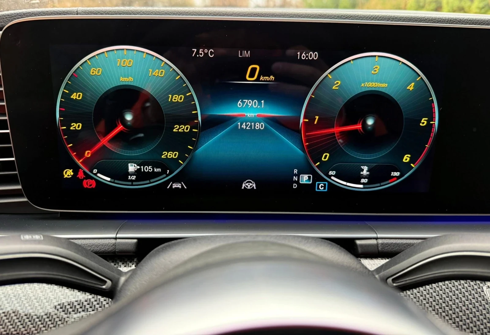 Mercedes-Benz GLE 400 d AMG/Burmaster 3D/Panorama/22 /Distronic, снимка 9 - Автомобили и джипове - 56201867
