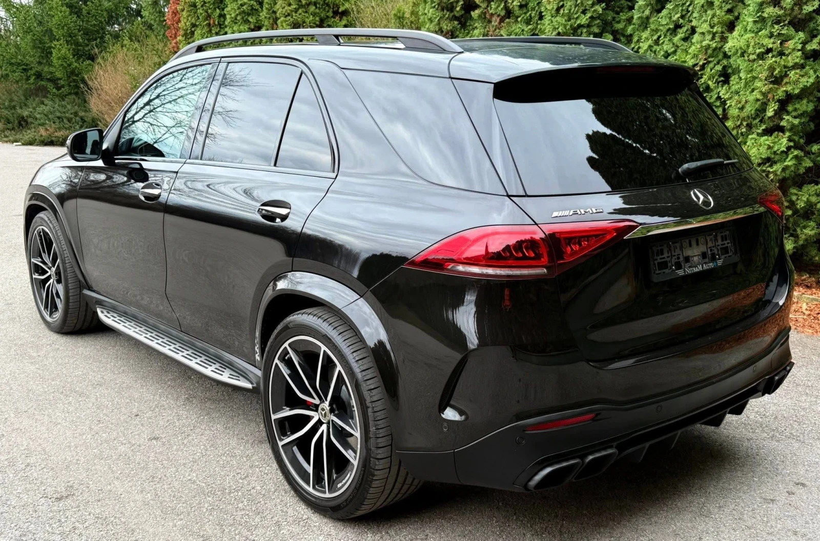 Mercedes-Benz GLE 400 d AMG/Burmaster 3D/Panorama/22 /Distronic, снимка 14 - Автомобили и джипове - 56201867