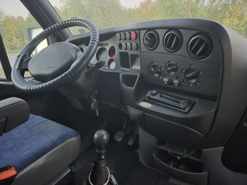 Iveco Daily 35S13, снимка 11 - Бусове и автобуси - 47428267