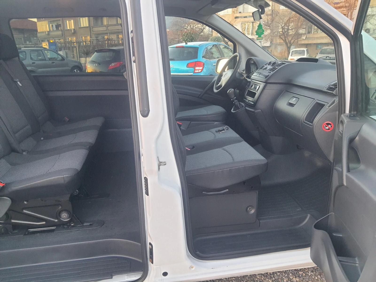 Mercedes-Benz Vito 113CDi-9-Местен-КЛИМАТИК, снимка 11 - Бусове и автобуси - 53854115