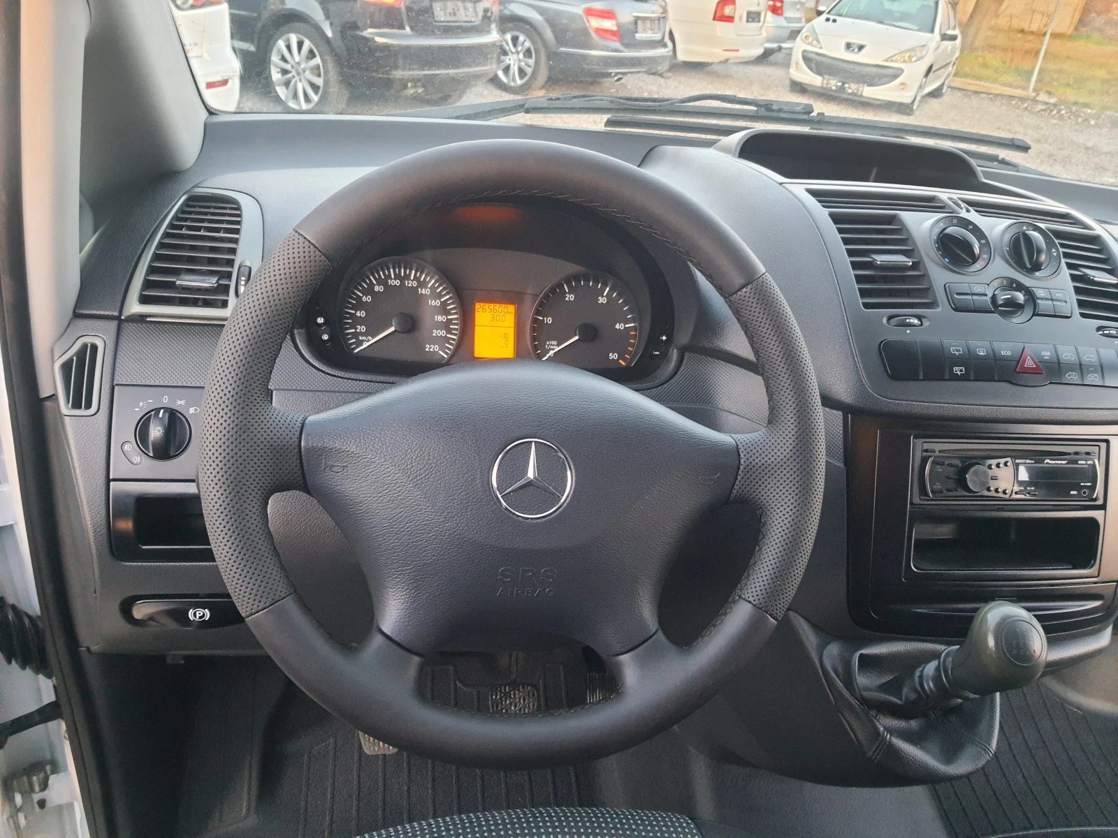 Mercedes-Benz Vito 113CDi-9-Местен-КЛИМАТИК, снимка 17 - Бусове и автобуси - 53854115