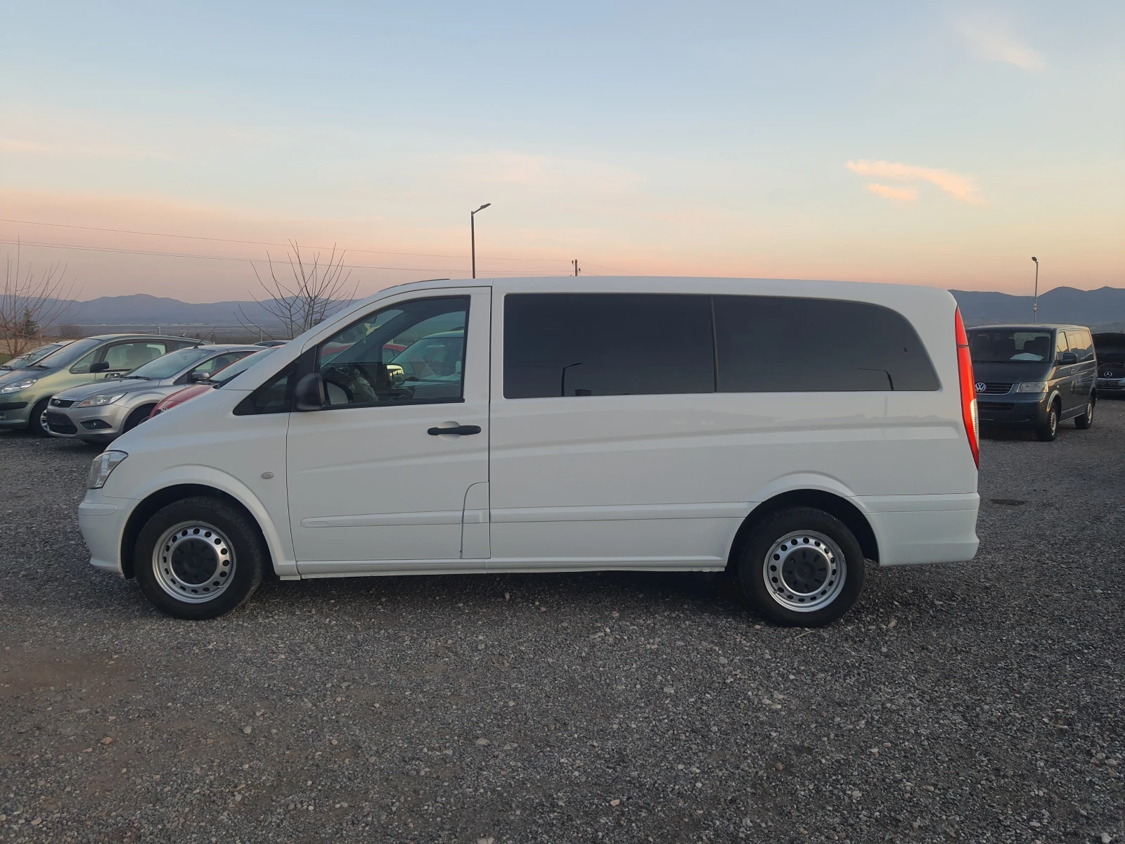 Mercedes-Benz Vito 113CDi-9-Местен-КЛИМАТИК, снимка 4 - Бусове и автобуси - 53854115