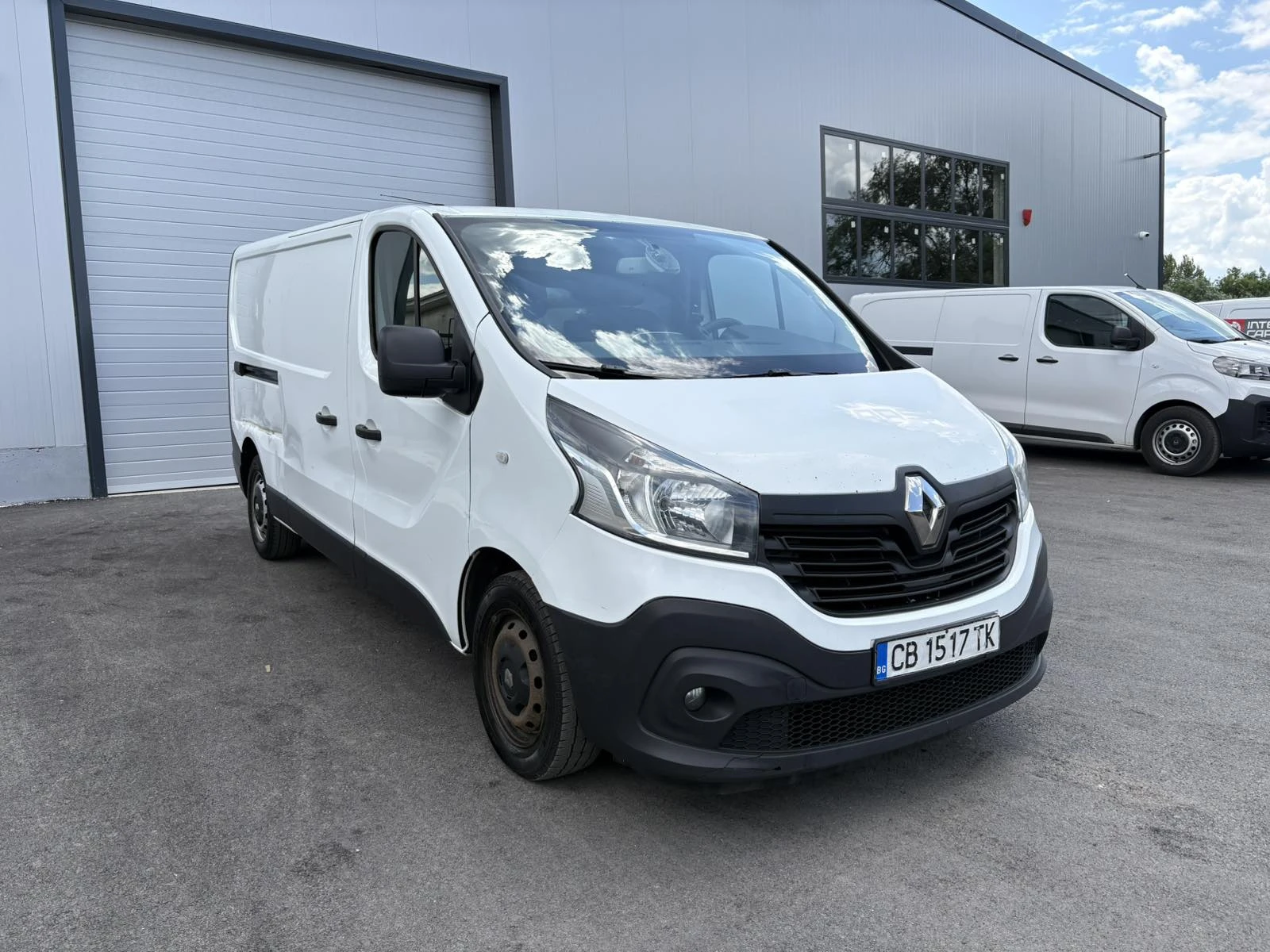 Renault Trafic, снимка 3 - Бусове и автобуси - 55349998