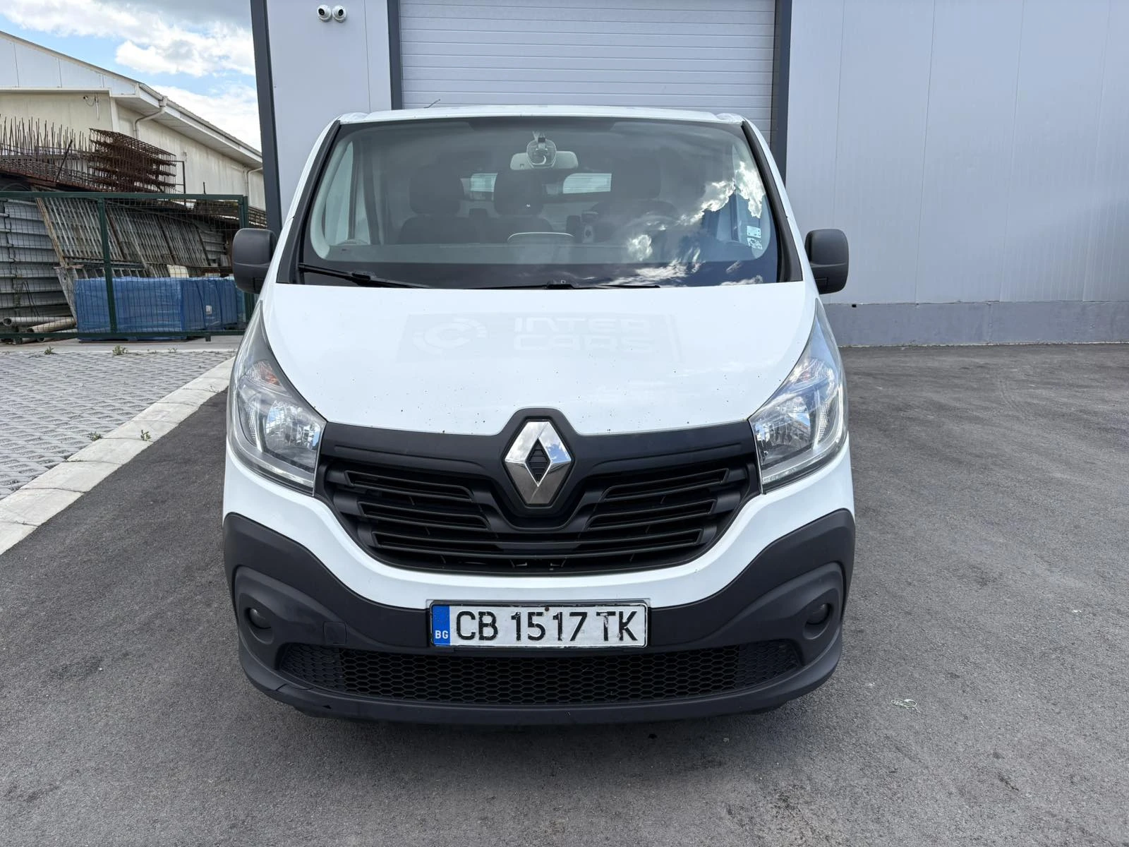 Renault Trafic, снимка 2 - Бусове и автобуси - 55349998