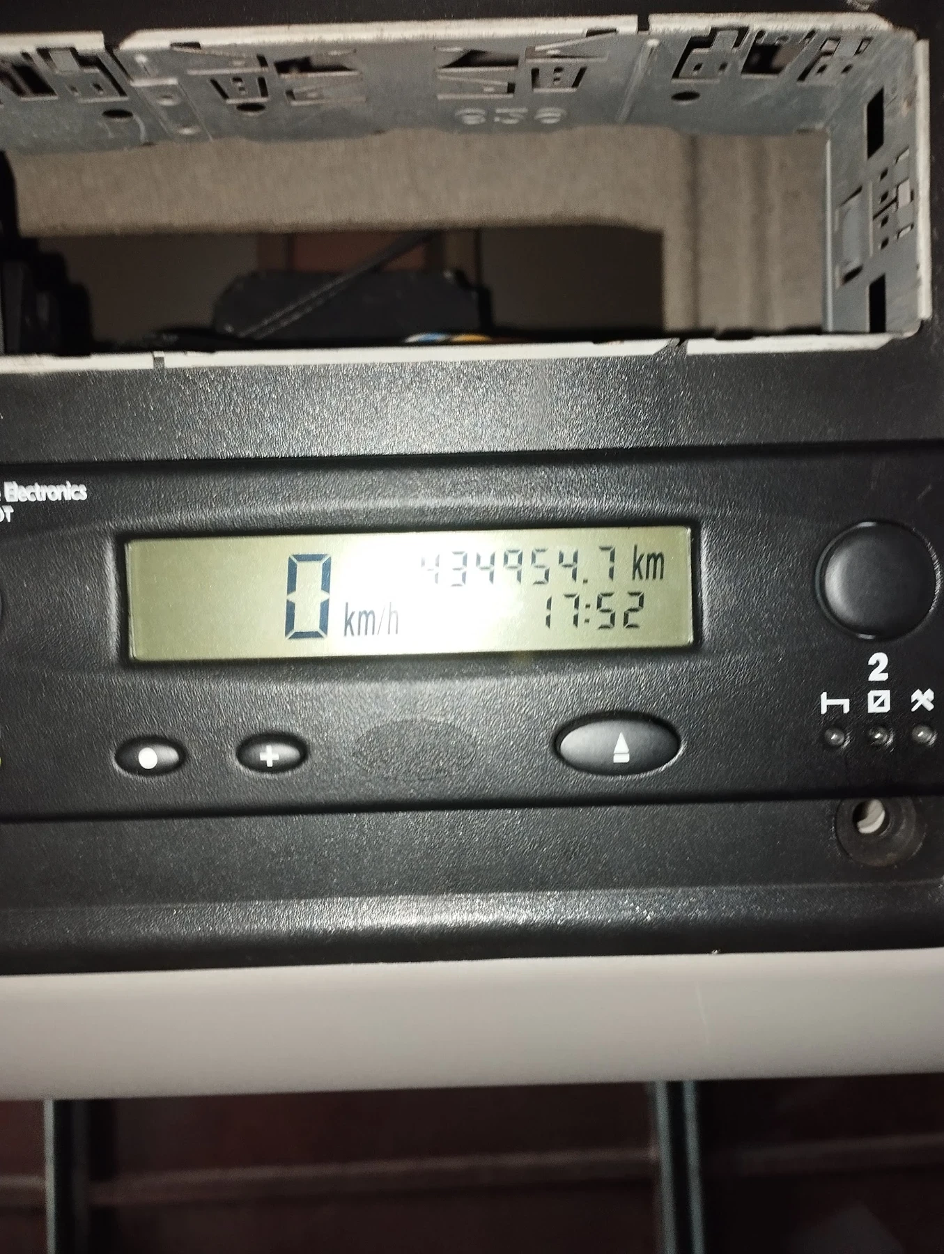 Renault Premium | Mobile.bg   11