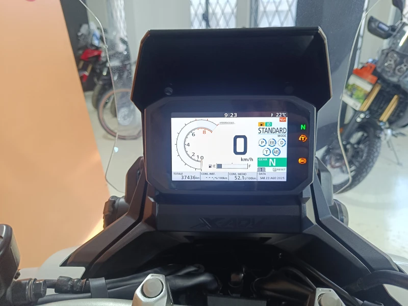 Honda X-ADV 750 ABS TC LED , снимка 6 - Мотоциклети и мототехника - 51464350