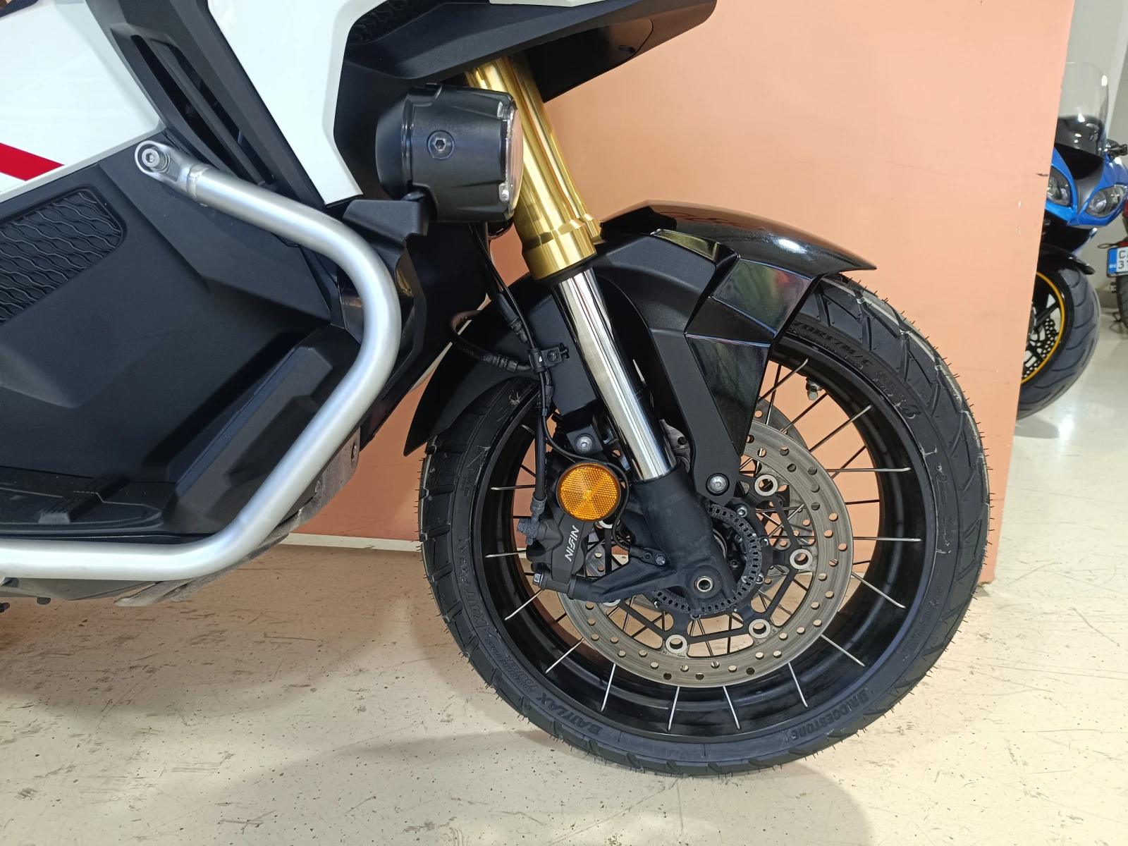 Honda X-ADV 750 ABS TC LED  - изображение 8