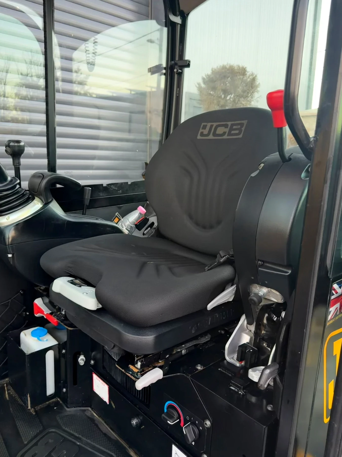 Багер JCB 8026 2.9т. 2023г., снимка 10 - Индустриална техника - 56646334
