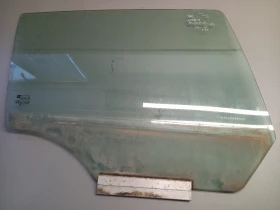 Стъкло врата задно дясно Опел Астра Н 