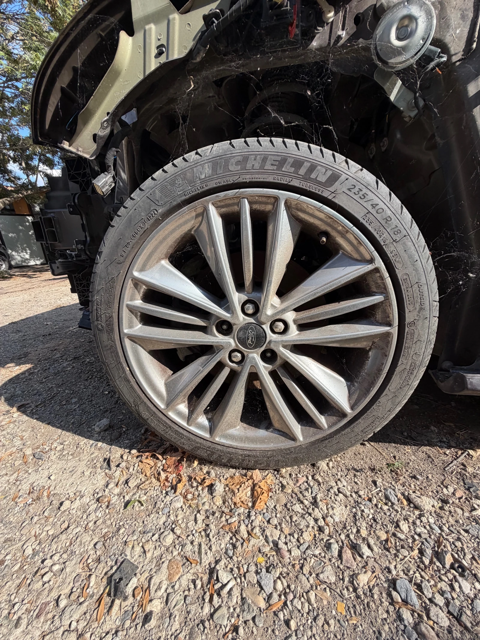Гуми с джанти Michelin 235/40R18
