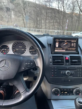 Mercedes-Benz C 220, снимка 10