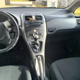 Toyota Auris 1.6 кубика, снимка 13