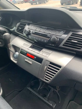 Honda Fr-v, снимка 10
