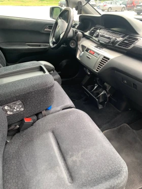 Honda Fr-v, снимка 6