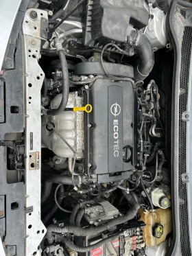 Opel Astra 1.6 115кс., снимка 14