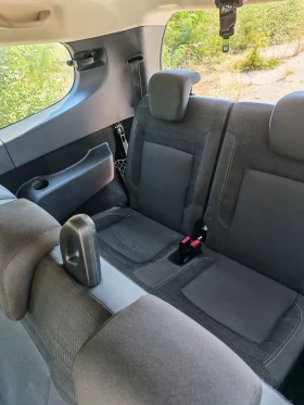 Dacia Lodgy 1.5 dci - 109кс / 7 местна / 6 скорости , снимка 7