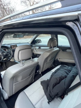 Mercedes-Benz C 220, снимка 12