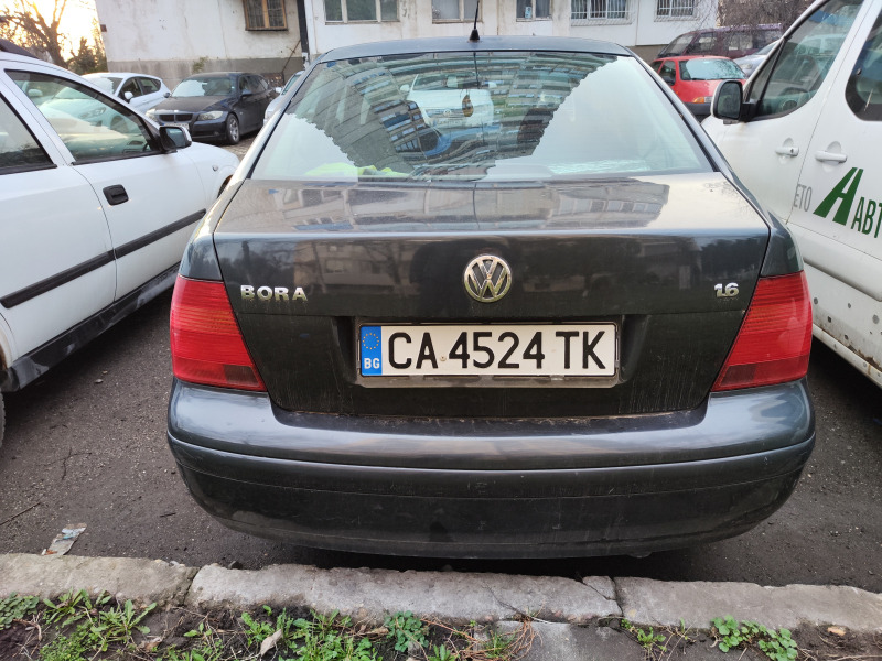 VW Bora 1.6 sr, снимка 4 - Автомобили и джипове - 44582874