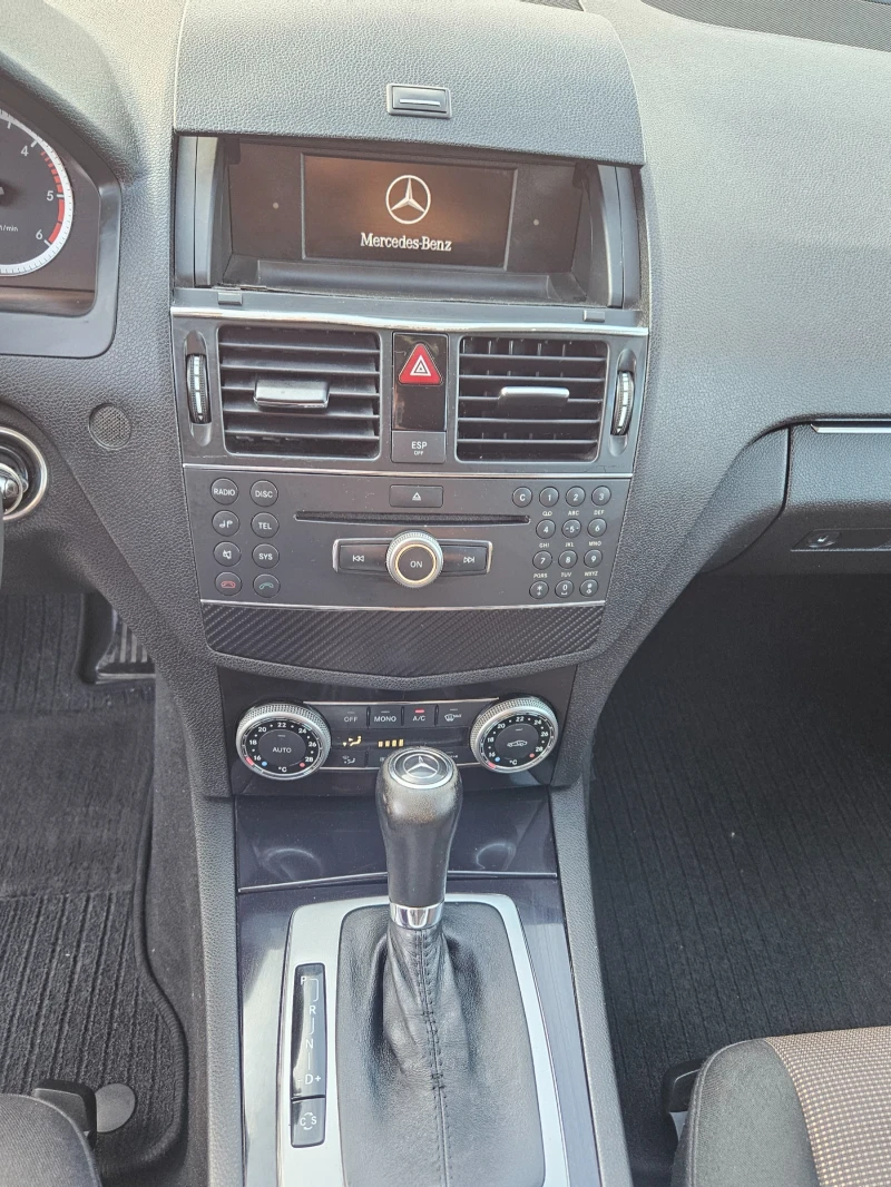 Mercedes-Benz C 220 Автоматик 170 конски сили , снимка 11 - Автомобили и джипове - 47358035