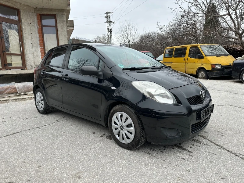 Toyota Yaris 1.3 facelift , снимка 3 - Автомобили и джипове - 48479922