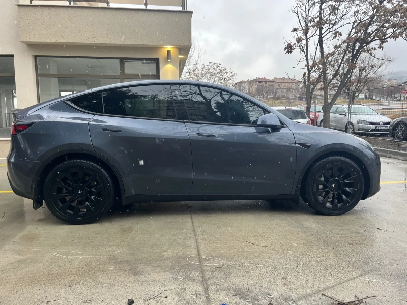 Tesla Model Y Long Range Dual Motor, снимка 8 - Автомобили и джипове - 48642101