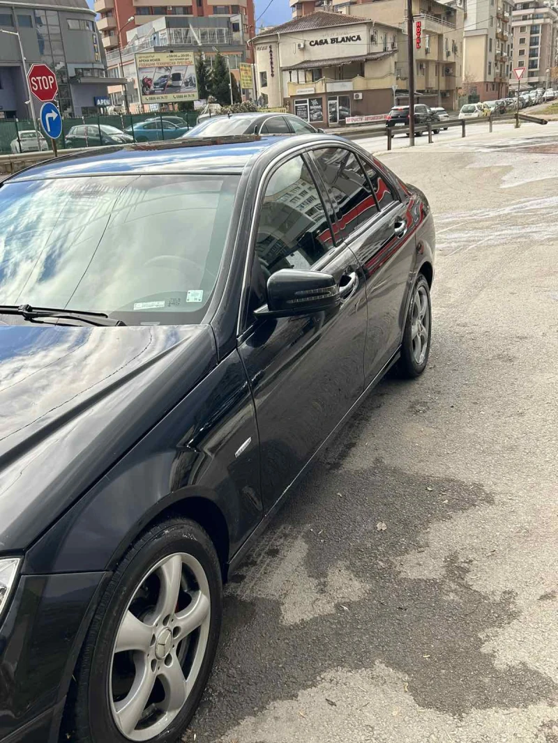 Mercedes-Benz C 200, снимка 4 - Автомобили и джипове - 48823777