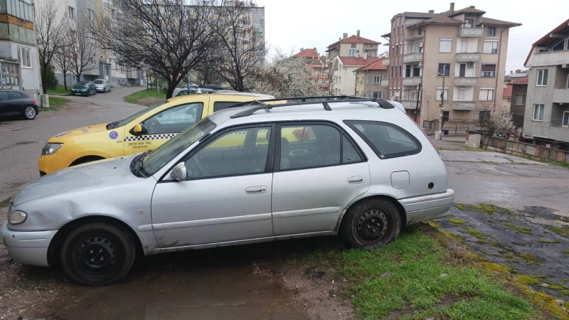 Toyota Corolla, снимка 1 - Автомобили и джипове - 49589238