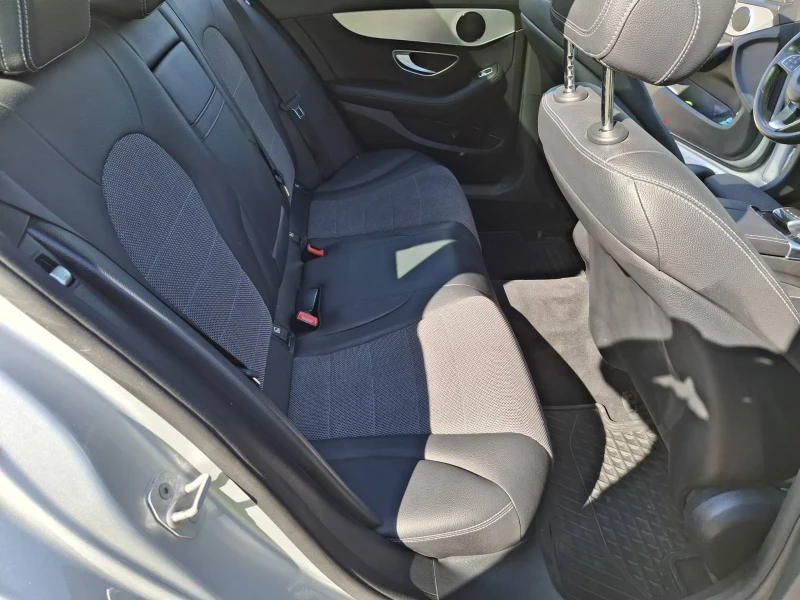 Mercedes-Benz C 200 4MATIC, снимка 11 - Автомобили и джипове - 52472419