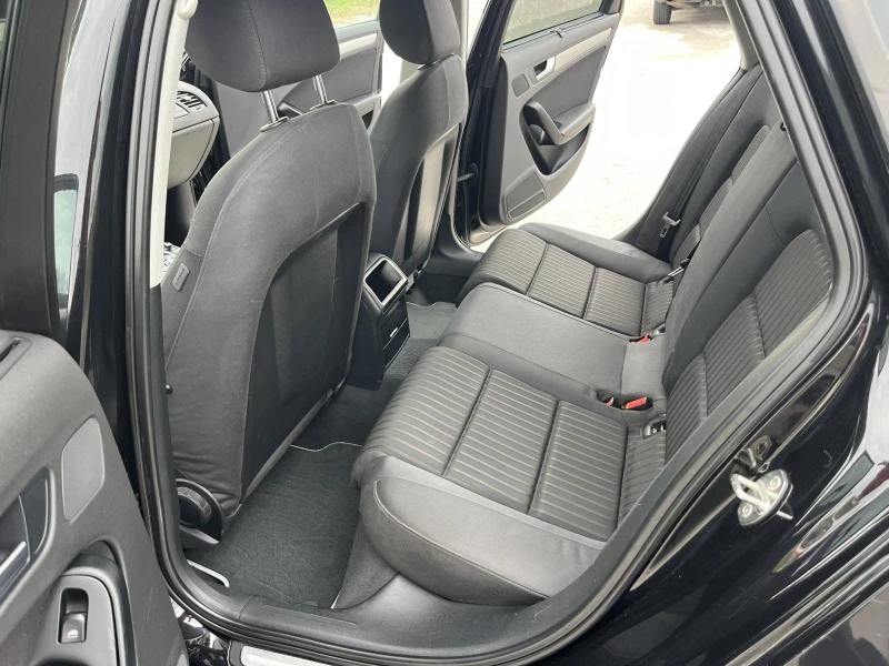 Audi A4 2.0TDI 143к COMMON RAIL АВТОМАТ NAVI ВНОС ИТАЛИЯ, снимка 9 - Автомобили и джипове - 52617903