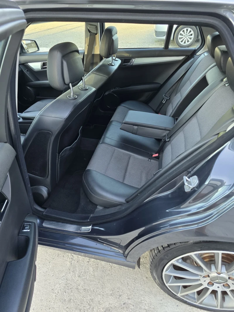 Mercedes-Benz 350 Mercedes W204 350 CDI, снимка 11 - Автомобили и джипове - 52638219