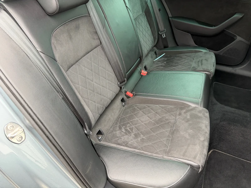 Skoda Superb 2.0 TDI Sport Line ШВЕЙЦАРИЯ, снимка 11 - Автомобили и джипове - 52861161