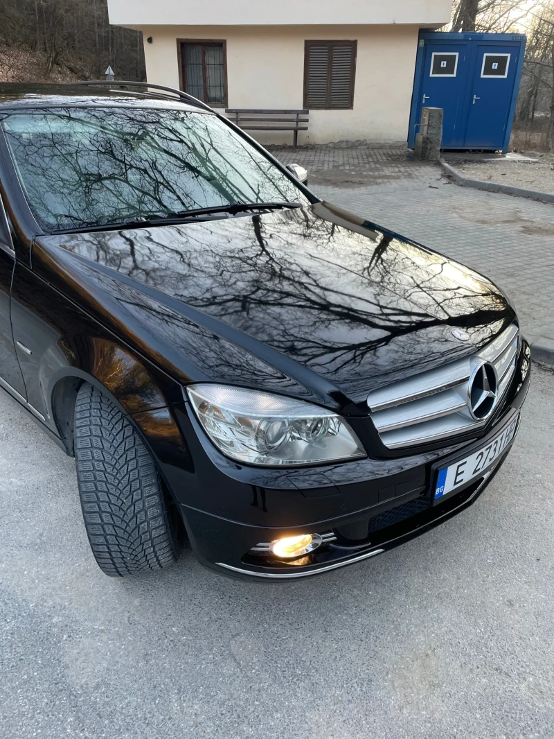 Mercedes-Benz C 220, снимка 2 - Автомобили и джипове - 52921315