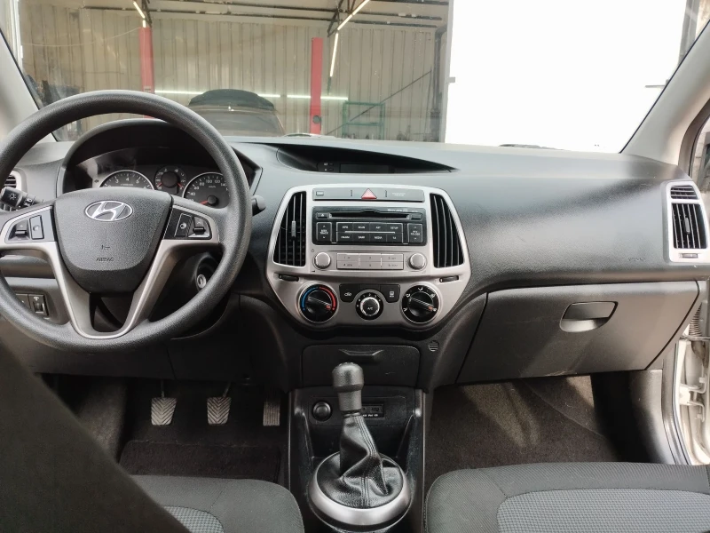 Hyundai I20 1.25i 85kc BENZIN FACE, снимка 15 - Автомобили и джипове - 53415253
