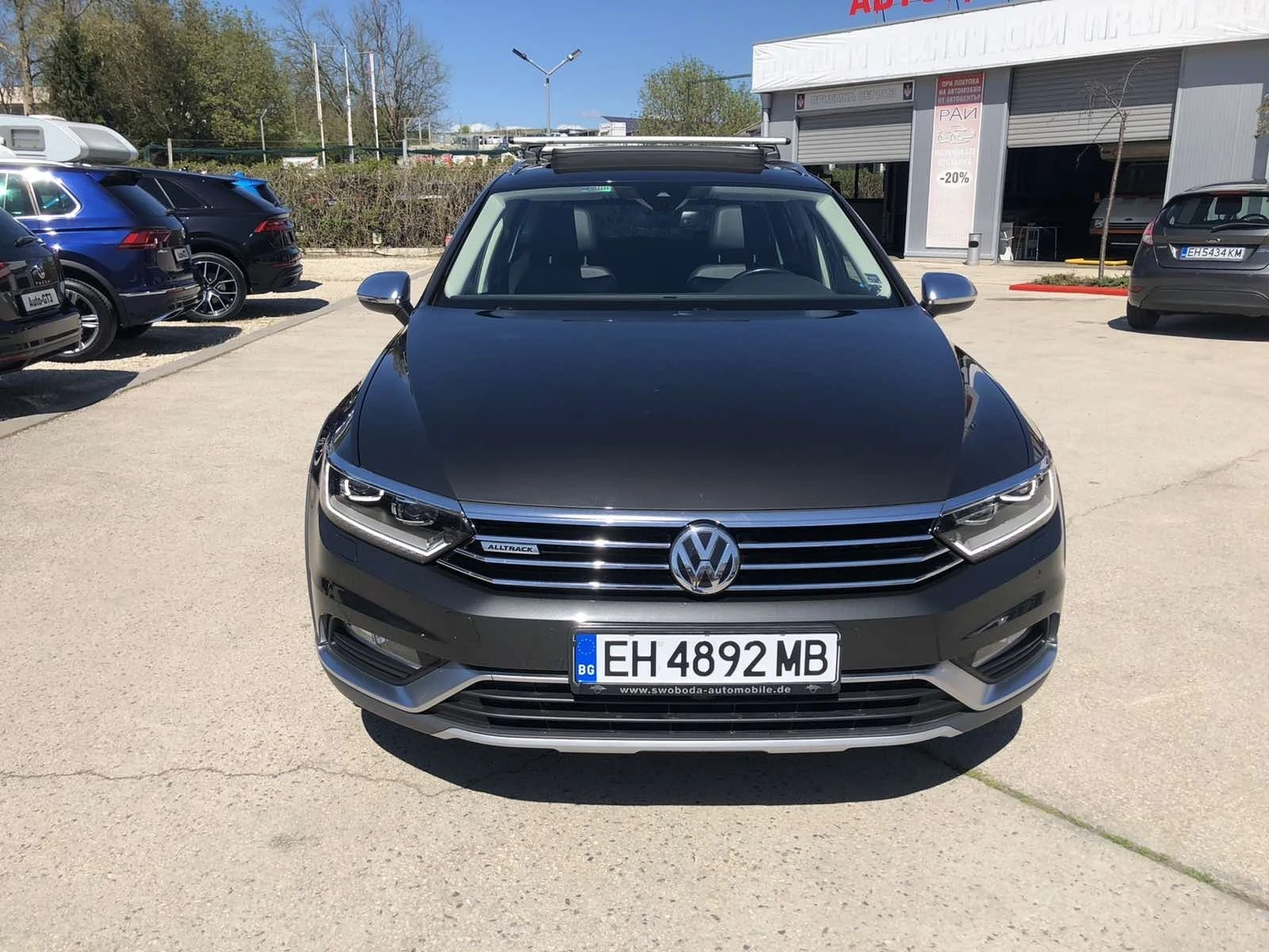 VW Alltrack 2.0i 76000 - изображение 2