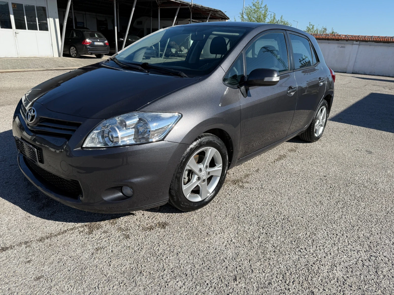 Toyota Auris 1.4 D-4D  - изображение 5