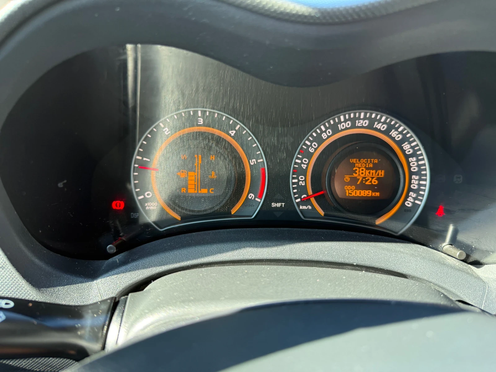 Toyota Auris 1.4 D-4D  - изображение 2
