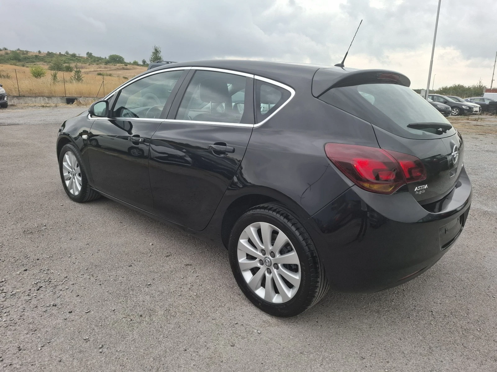 Opel Astra 1, 7CDTI-110к.с.-Euro 5-Cosmo - изображение 5